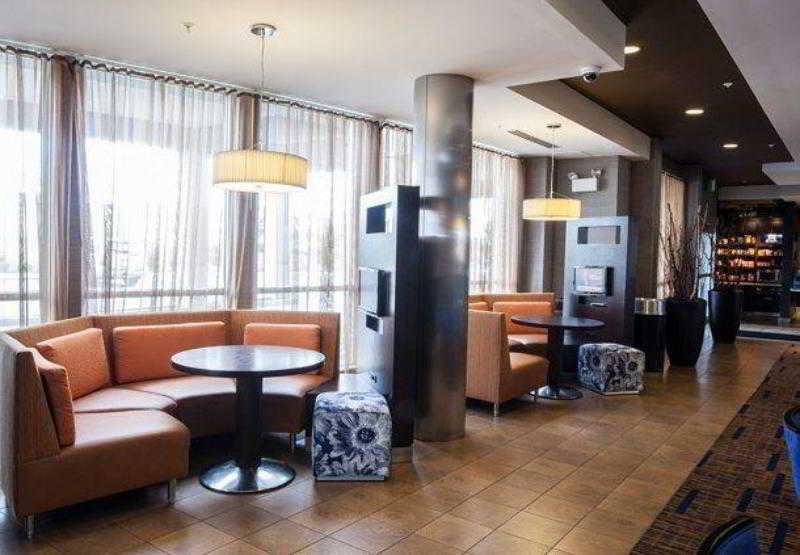 Courtyard By Marriott York Hotel Екстериор снимка