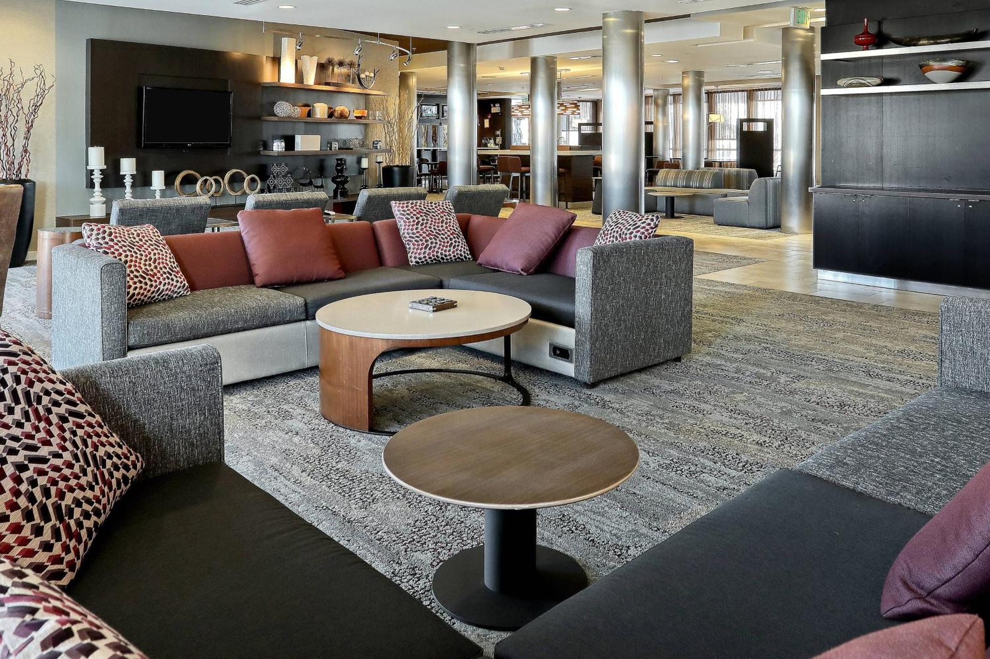 Courtyard By Marriott York Hotel Екстериор снимка