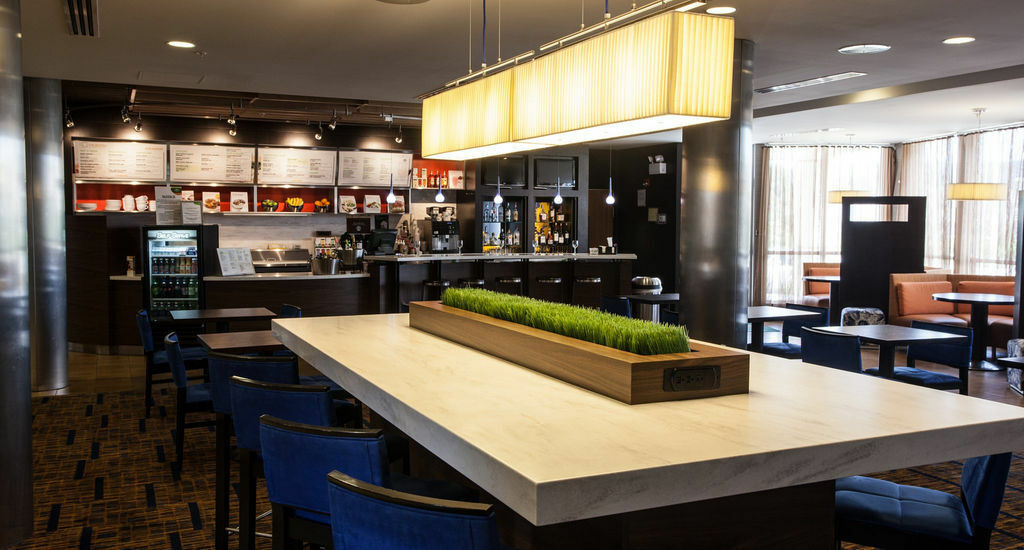 Courtyard By Marriott York Hotel Екстериор снимка